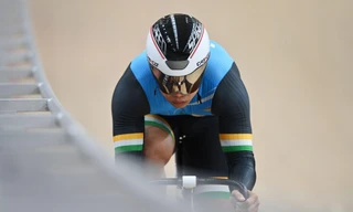 Chuyện lạ Asiad 19: David Beckham, Ronaldo tham gia đua xe đạp