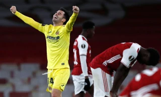 Arsenal bị loại khỏi Europa League, HLV Arteta đổ tại chấn thương