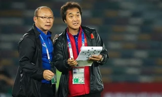 Loạn tin HLV Park Hang-seo về CLB TP.HCM