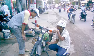 Hàng triệu xe máy cũ ở TPHCM có nguy cơ bị cấm lưu hành dù chất lượng nhiều chiếc còn rất tốt Ảnh: LT