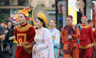 Cận cảnh lễ hội đường phố 'Tinh hoa Hà Nội - Hội tụ và Tỏa sáng'