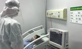 Chăm sóc bệnh nhân trong phòng cách ly nghi nhiễm virus corona có gì đặc biệt?