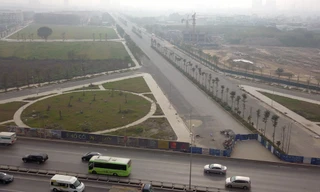 Toàn cảnh con đường 1.500 tỉ dang dở, dân muốn đi qua phải xin phép