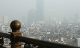 Mưa phùn phủ khắp Hà Nội ngày 27 Tết