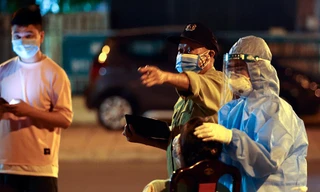 Hà Nội thâu đêm truy vết F0 ở ổ dịch phường Việt Hưng