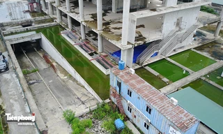 Cận cảnh tòa tháp nghìn tỷ bỏ hoang giữa Hà thành