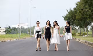 Ngày thứ Bảy vui vẻ của thí sinh Hoa hậu Việt Nam