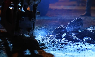 Gần Tết, người dân Hà Nội lại khổ sở vì đào đường