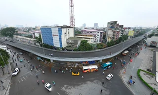 Diện mạo cầu vượt chữ C Chùa Bộc trước ngày thông xe