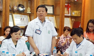 Giám đốc bệnh viện Bạch Mai nói gì về hướng điều trị bệnh nhân Hòa Bình
