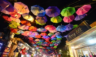 Rực rỡ sắc màu tại tuần lễ văn hóa làng nghề Vạn Phúc Hà Nội