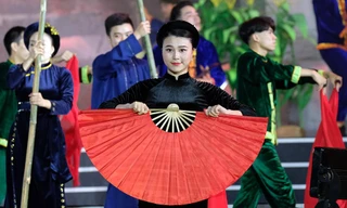 Chủ tịch nước Nguyễn Xuân Phúc: Chung tay bảo tồn để điệu Then ngân vang mãi