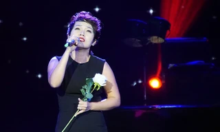 Nghe Thái Thùy Linh hát trong đêm nhạc Nguyễn Ánh 9