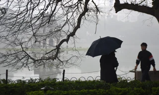 Thời tiết nồm ẩm, trời mù, tầm nhìn hạn chế trong ngày đầu tuần