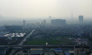 Hà Nội mờ ảo trong sương chiều