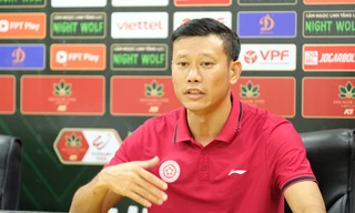 HLV Thạch Bảo Khanh: VAR là một phần của bóng đá và chúng ta phải thích nghi với công nghệ này