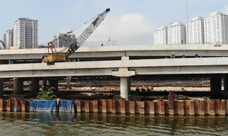 Cận cảnh cầu vượt hồ 314 tỷ đồng sắp hoàn thành ở Hà Nội