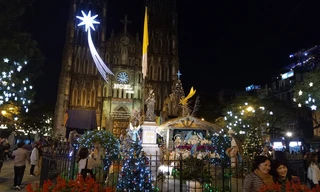 Nhà thờ Lớn Hà Nội lung linh trước mùa giáng sinh an lành