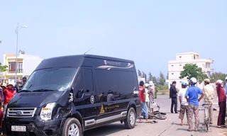 Mâu thuẫn ly hôn, người đàn ông lái ô tô tông bố vợ tử vong