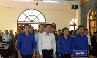 Các bị cáo tại tòa.