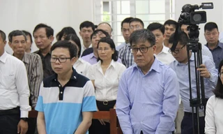 Các bị cáo Nguyễn Tấn Hùng và Đỗ Văn Khạnh.