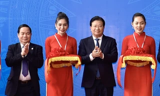 Phó Thủ tướng Trịnh Đình Dũng dự khai mạc triển lãm các thành tựu phát triển KTTT, HTX giai đoạn 2016-2020.