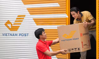 Từ hôm nay (1/2), Vietnam Post tạm dừng chuyển khẩu trang, nước sát trùng, găng tay y tế ra nước ngoài.