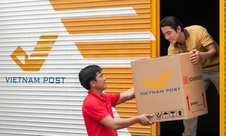 Từ hôm nay (1/2), Vietnam Post tạm dừng chuyển khẩu trang, nước sát trùng, găng tay y tế ra nước ngoài.