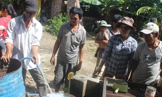 Khoảng 90.000 hộ dân đang gặp khó khăn về nước sinh hoạt do hạn hán, xâm nhập mặn