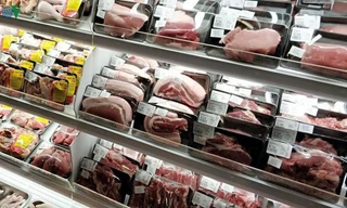 Từ ngày 1/4, các doanh nghiệp chăn nuôi đoàn loạt giảm giá lợn hơi còn 70.000 đồng/kg.