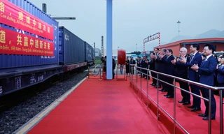 Thủ tướng: Cần mở 'con đường tơ lụa' thời đại mới, hành lang thương mại mới