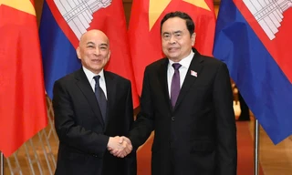 Chủ tịch Quốc hội Trần Thanh Mẫn tiếp kiến Quốc vương Campuchia Norodom Sihamoni