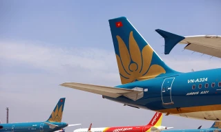 Giá vé máy bay sau Tết vẫn cao