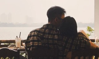 Người trẻ và nỗi lo 'tình phí' thời hiện đại