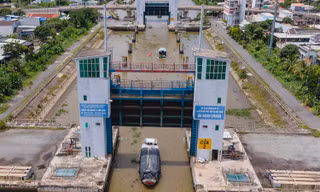 Âu tàu hiện đại nhất Việt Nam vận hành hiệu quả trong mùa hạn mặn
