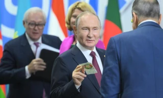 Tổng thống Nga Putin chủ trì tiệc chiêu đãi các nhà lãnh đạo dự hội nghị thượng đỉnh BRICS