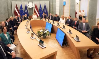 THẾ GIỚI 24H: Latvia thu thập chữ ký cho việc triển khai vũ khí hạt nhân