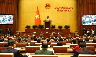 Quốc hội khai mạc trọng thể, kiện toàn chức danh lãnh đạo chủ chốt