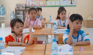 Miễn giảm học phí ở nhiều địa phương: Đầu tư cho tương lai