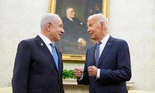 Khói bốc lên ở vùng ngoại ô phía nam Beirut sau một cuộc không kích ngày 9/10. (Ảnh: Reuters)