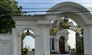 Yêu cầu tháo dỡ 'biệt phủ' xây không phép của đại gia ở Bình Thuận