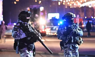 Nhà hát Crocus City Hall tan hoang sau vụ tấn công ngày 22/3. (Ảnh: Reuters)