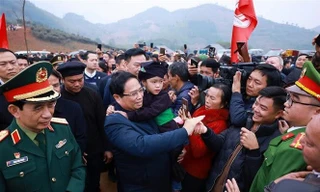 Thủ tướng Chính phủ dự Lễ khánh thành dự án tái thiết khu dân cư Làng Nủ