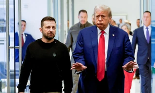 Những quả trứng mong manh