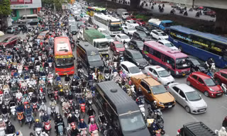 Phương tiện không đảm bảo tiêu chuẩn khí thải từ Euro 2 (với xe máy) và Euro 4 (với ô tô) sẽ bị cấm vào vùng phát thải thấp ở Hà Nội