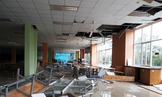 Ký túc xá hiện đại nhất Việt Nam tan hoang sau một trận mưa