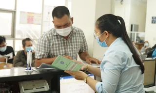 Rút bảo hiểm xã hội 1 lần, người lao động có thể ‘mất trắng’ lương hưu và loạt chế độ