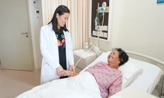 Chủ quan vì ho khan, người phụ nữ bàng hoàng phát hiện ung thư phổi