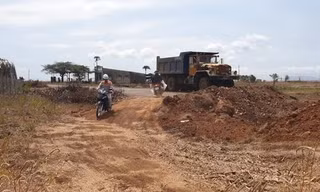 Doanh nghiệp ngang nhiên đào đường, phản ứng thanh tra giao thông