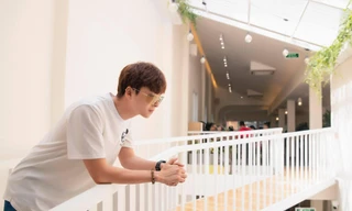 Ngô Kiến Huy tung loạt ảnh mới tặng fan, diện mạo đã "có da có thịt hơn"